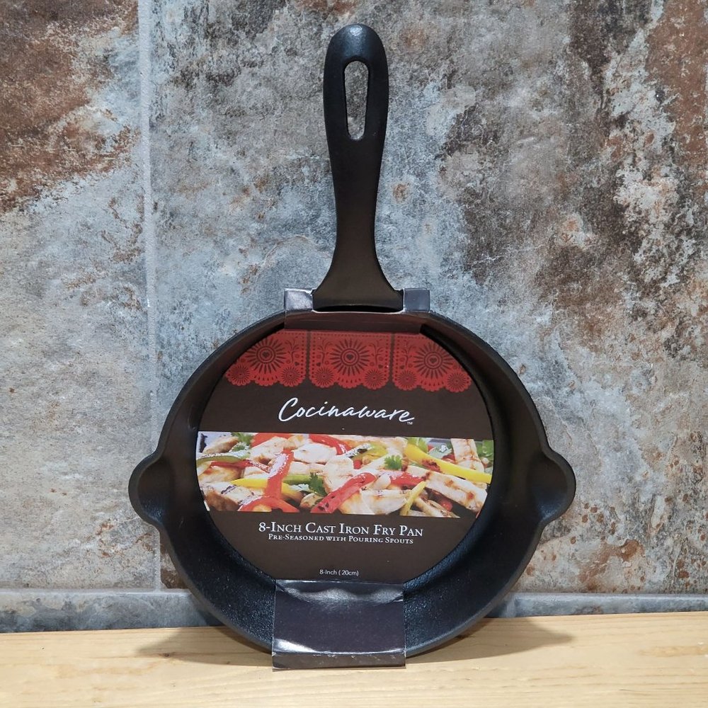 Cocinaware Cast Iron Fry Pan Skillet 8 Inches Pour Spouts New